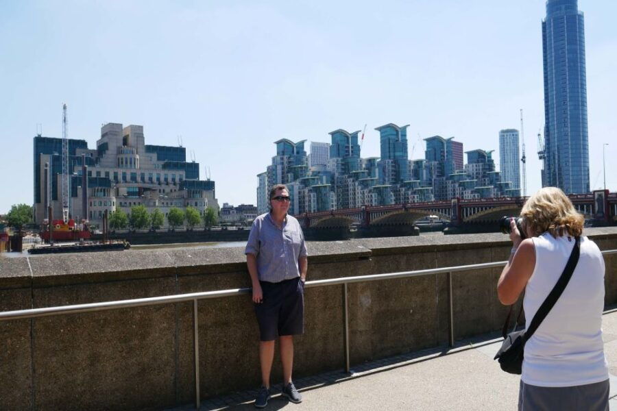 London: James Bond Filming Locations Bus Tour - Good To Know