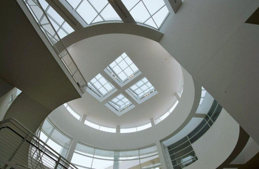 Los Angeles: Getty Center In-App Audio Tour (ENG, ES) - Good To Know