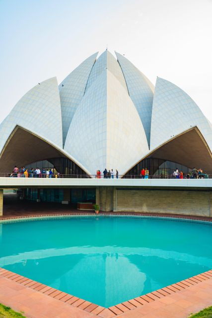 Lotus Temple Private Tour by Car With Skip the Line - Itinerary