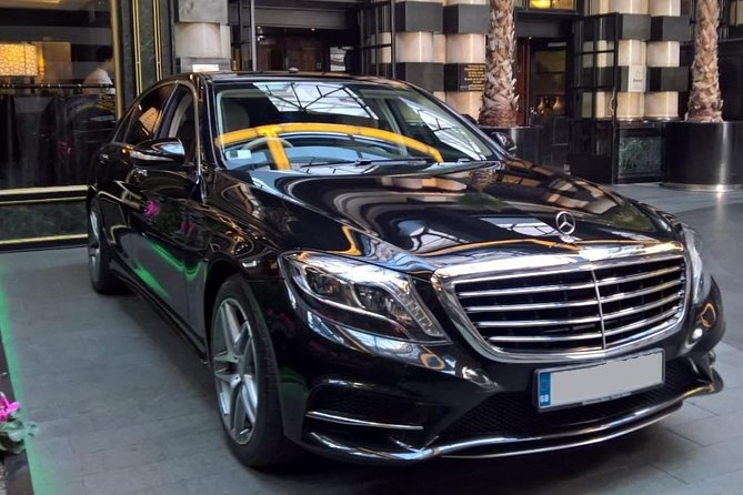Luxury Private Hire Tour for 2- 6 People Around Northern Ireland - Available Vehicle Sizes