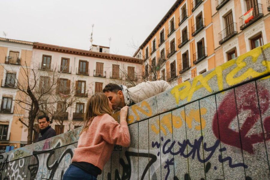 Madrid: Proposal Photoshoot for Couples - Good To Know