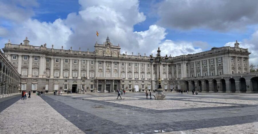 Madrid: Royal Palace Tour - Semi Private or Private - Tour Details
