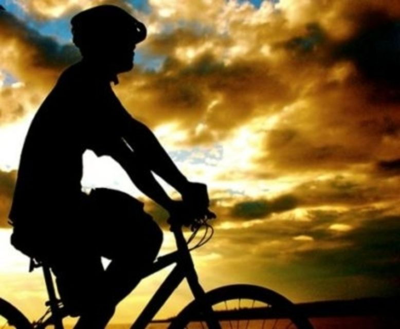 Madrid: Sunset and Night Lights Ebike Tour - Booking Information