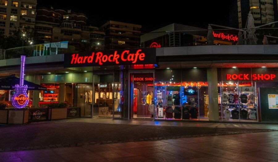 Malaga: Hard Rock Cafe Entrance With Lunch or Dinner - Inclusions