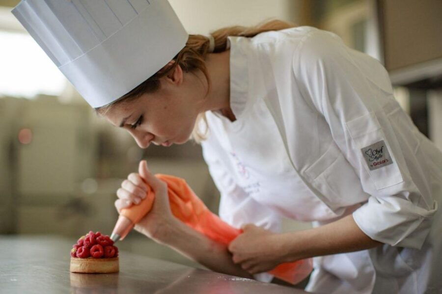 Matera: Local Pastry Experience