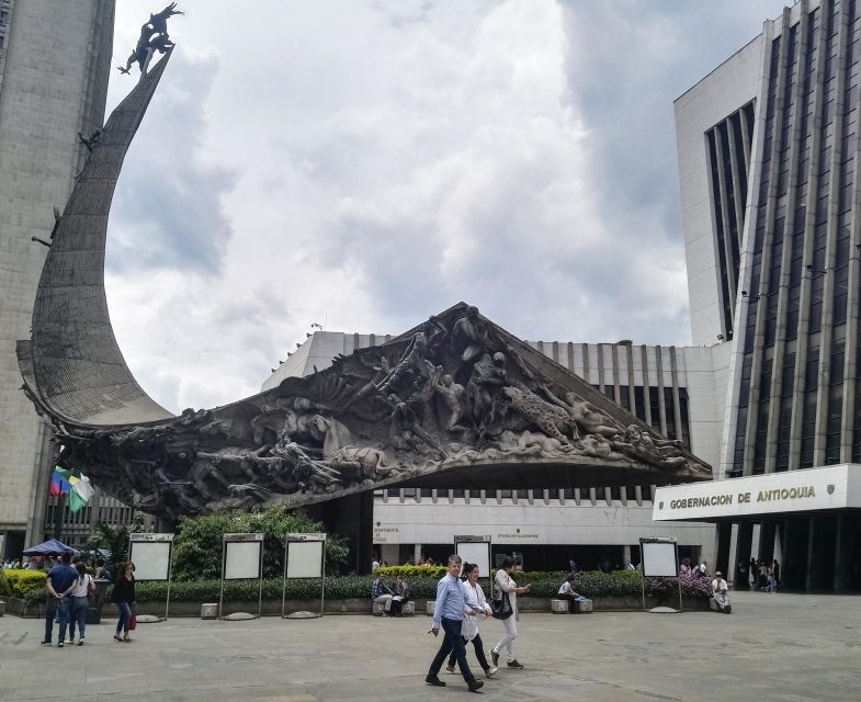 Medellin Shared Walking Tour Metro Ticket Included - Tour Description and Guide
