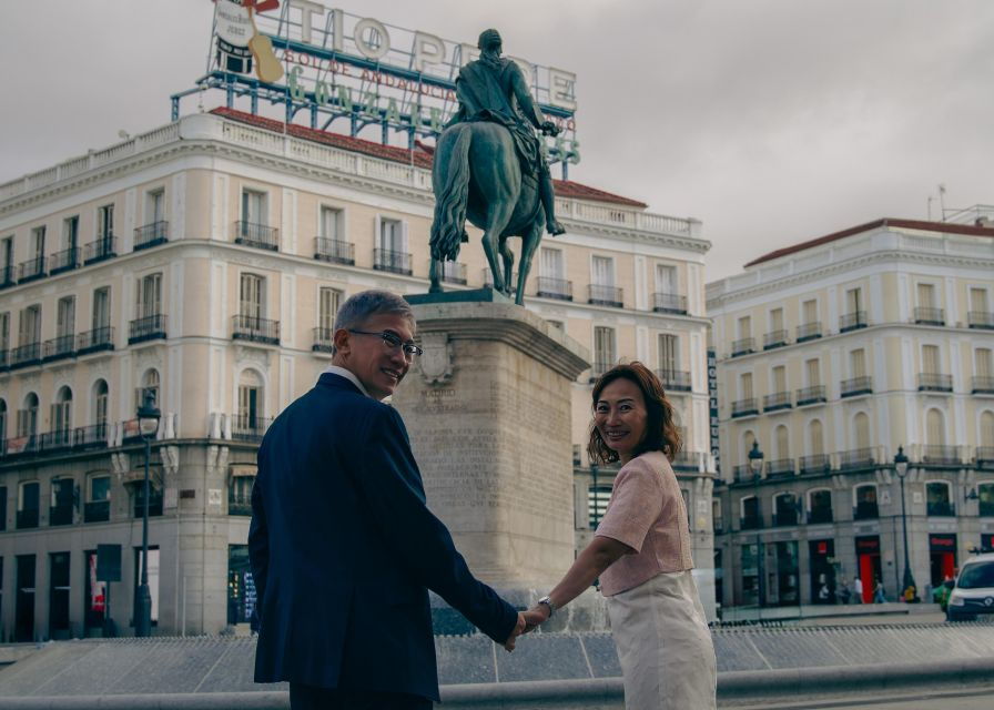 Memorable Photographic Tour of Madrid - Booking Information