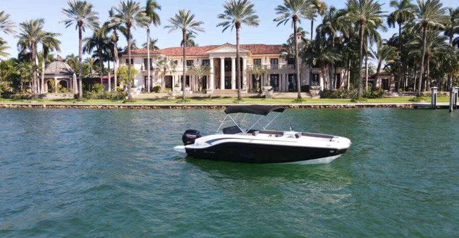 Miami Beach: Private Boat Tour Rental Charter