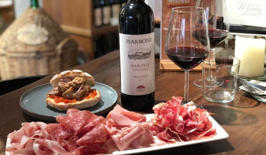 Milan: Aperitivo With Tasting Plate & Glass of Wine - Experience Description