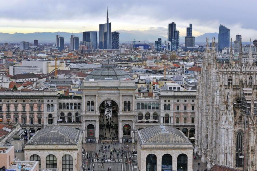 Milan: Cathedral Tour With Optional Terraces and Gallery - Meeting Point