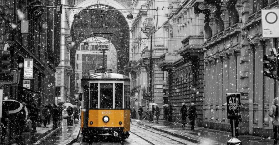 Milan: City Center Highlights Historical Tram Tour - Good To Know