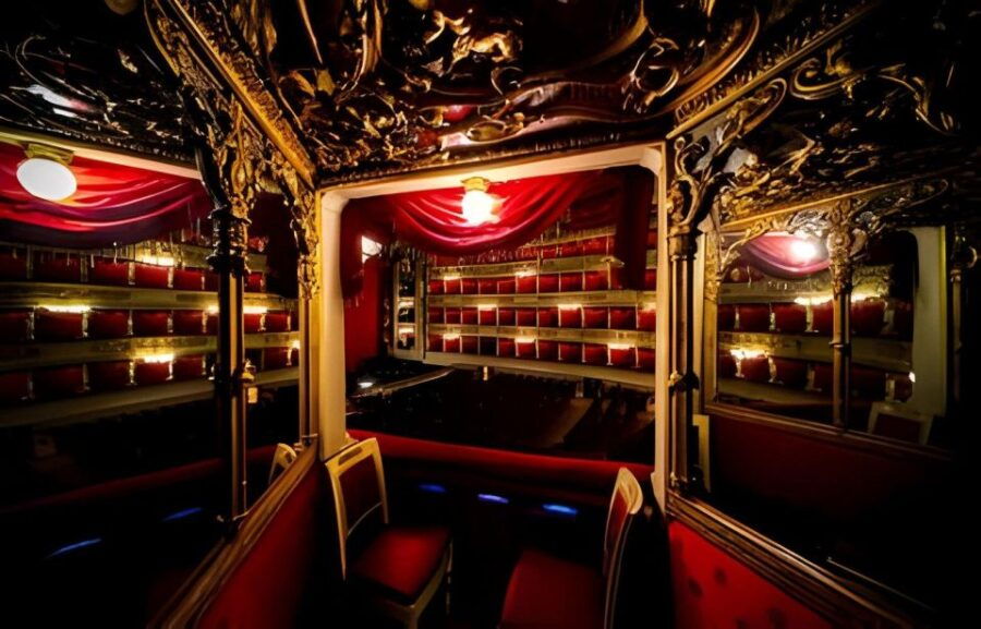 Milan: Duomo, La Scala Theater and Highlights Walking Tour - Good To Know