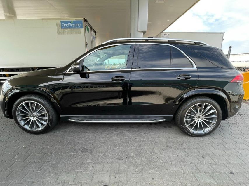 Milan: Luxury Car Rental MERCEDES BENZ GLE SUV 4X4 BLACK - Good To Know