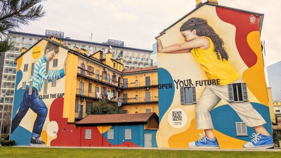 Milan: Self-guided Walk in Futuristic Porta Nuova District - Experience Highlights