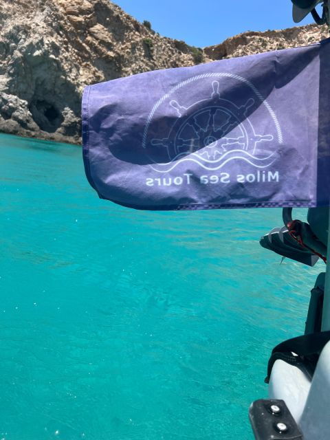 Milos: Exploring the Beaches of Milos With or Without a Captain