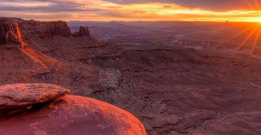 Moab: Dead Horse Point and Canyonlands Sunrise Photography
