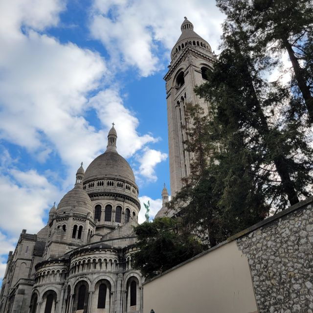 Montmartre Perfecto: Brothels, Wars, and Religion - Montmartres Bohemian Past