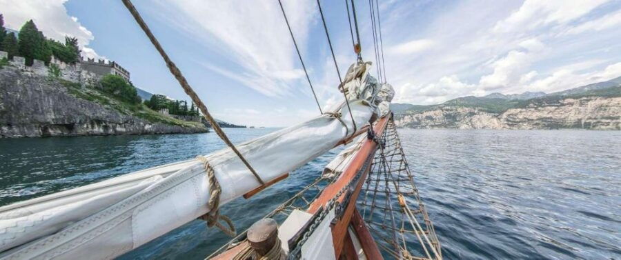 MORNING CRUISE WITH YOGA & RELAX ON HISTORICAL SAILBOAT