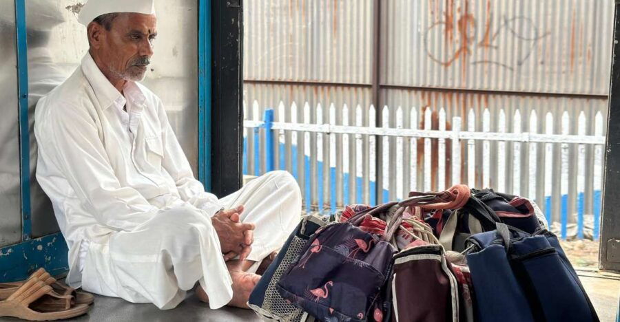 Mumbai: Dabbawalas, Dhobhighat & Dharavi Slum Half Day Tour
