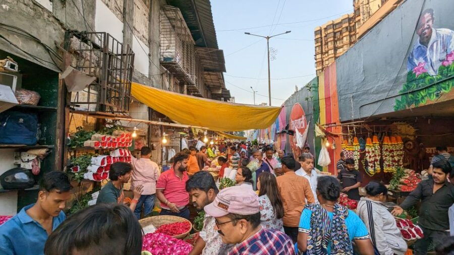 Mumbai: Private Tour With a Local Guide