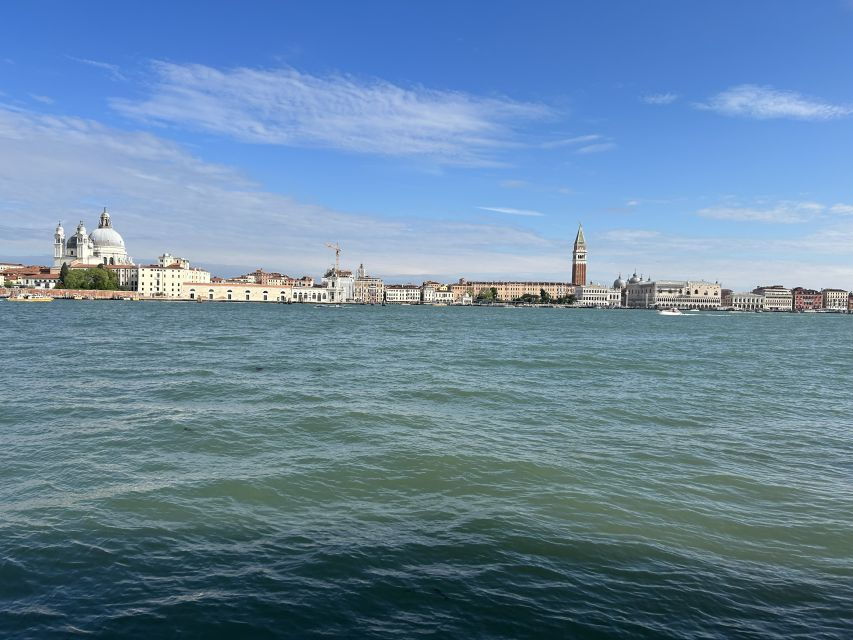 Murano and Burano: Guided Tour by Speed Boat and Aperitif - Good To Know