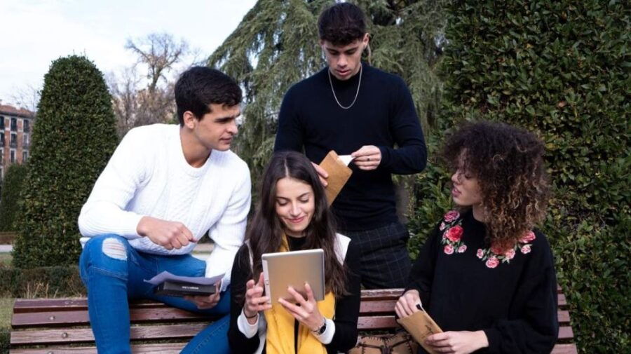 Murcia: Urban Outdoor Escape Room Game