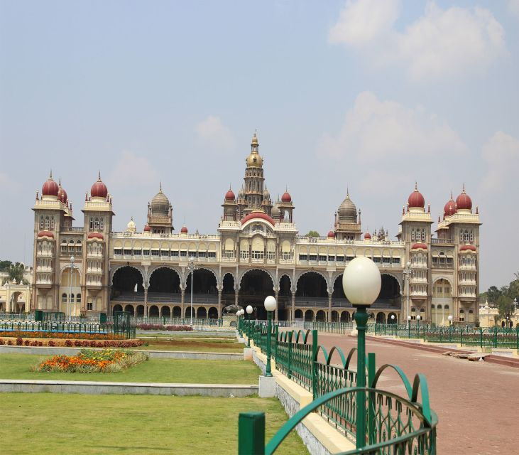 Mysore: Private Excursion With Lunch From Bangalore