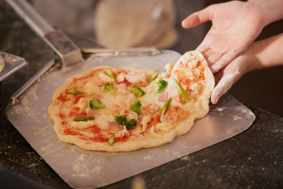 Naples Pizza Making Class: Authentic Culinary Experience - Experience Highlights
