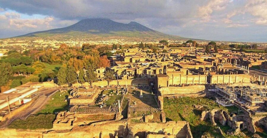 Naples Transfer to Positano With 2hr Stop at Pompeii Site - Good To Know