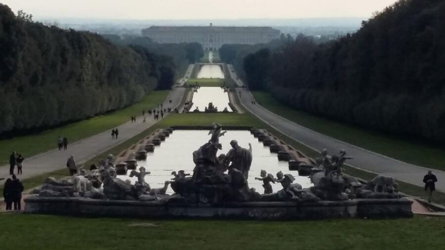 Napoli: Transfer Napoli to Rome With Stopover in Caserta