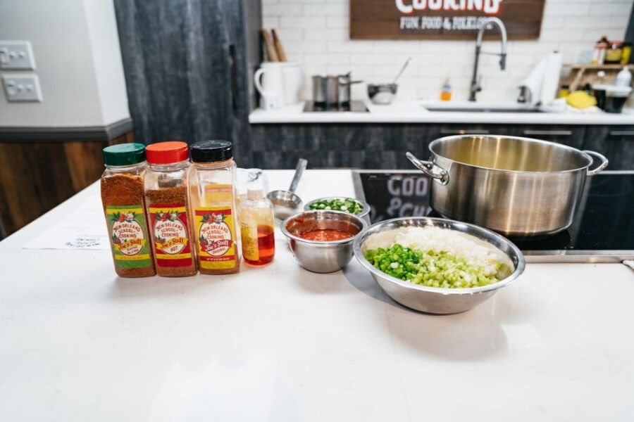 New Orleans: Cajun and Creole Cooking Class With Meal - Good To Know