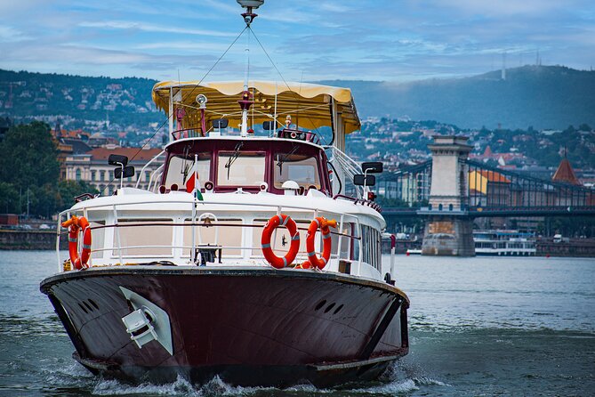 Nighttime Downtown Budapest Sightseeing Cruise