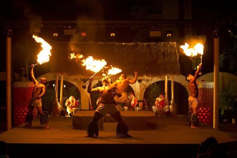 Oahu: Hilton Waikiki Starlight Luau