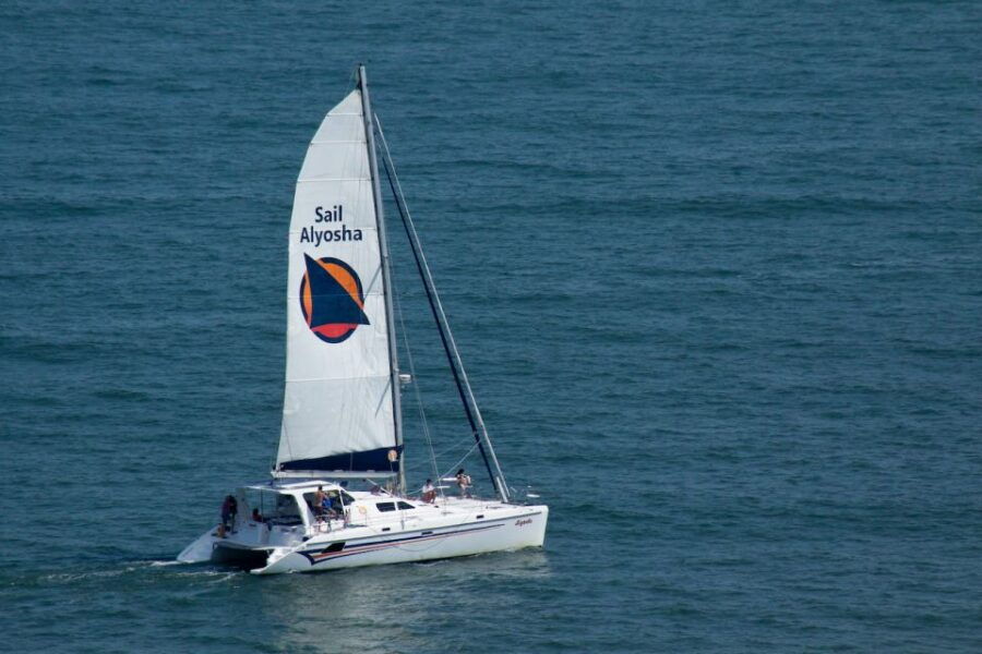 Ocean City: Atlantic Ocean Catamaran Cruise With Crew