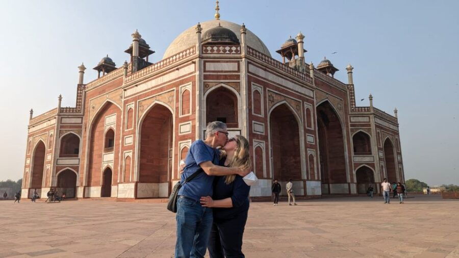 Old and New Delhi: Full-Day Private Tour With Tuktuk Ride - Good To Know