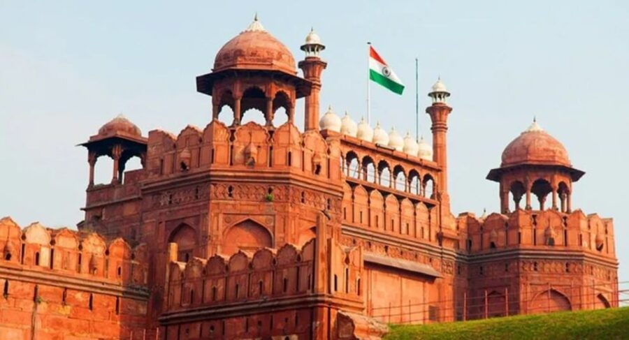 Old Delhi: Private Tuk Tuk Tour at Chandni Chowk With Food