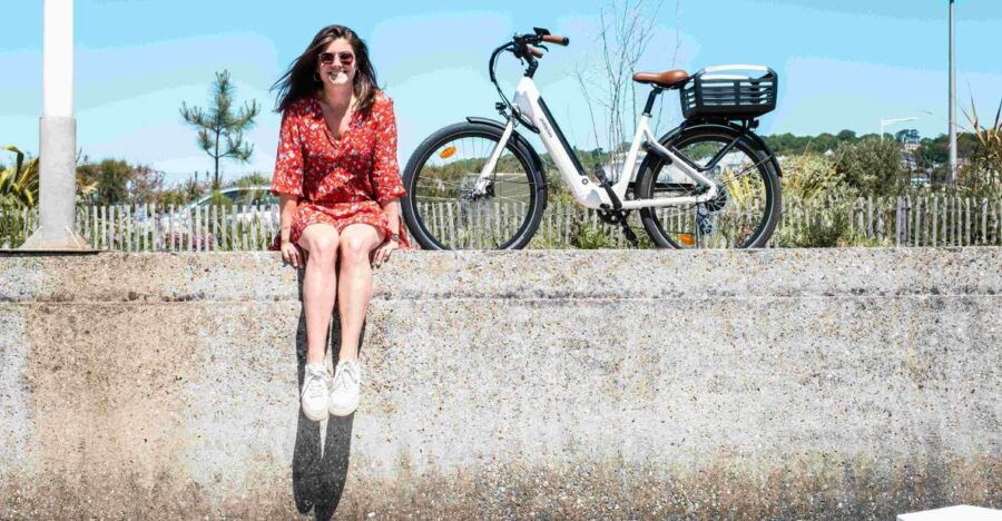 Onebike: Electric Bike Rental in the in the Heart the Paris