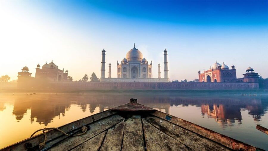 Overnight Taj Mahal Tour From Mumbai With Delhi Sightseeing - Good To Know