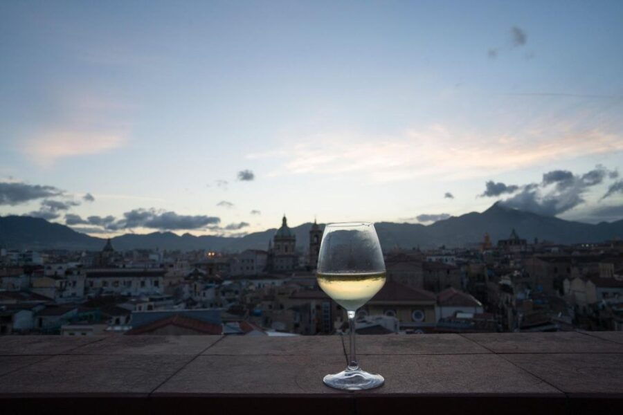 Palermo: Photographic Walk and Wine Tasting - Full Description