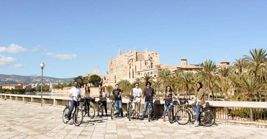 Palma De Mallorca Old Town Guided Bike Tour and Tapas - Tour Itinerary