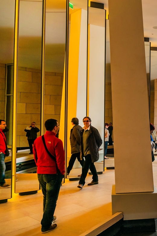 Paris: Foundation Louis Vuitton Guided Tour With VIP Ticket - Inclusions Provided