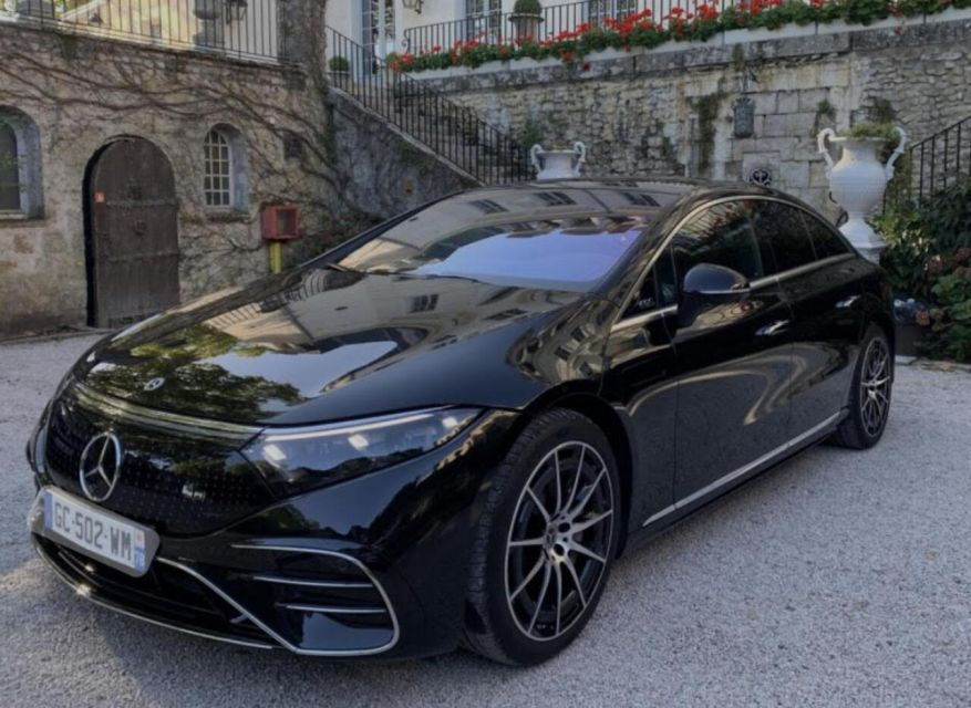 Paris : Luxury Private Transfer to Parc Asterix - Good To Know