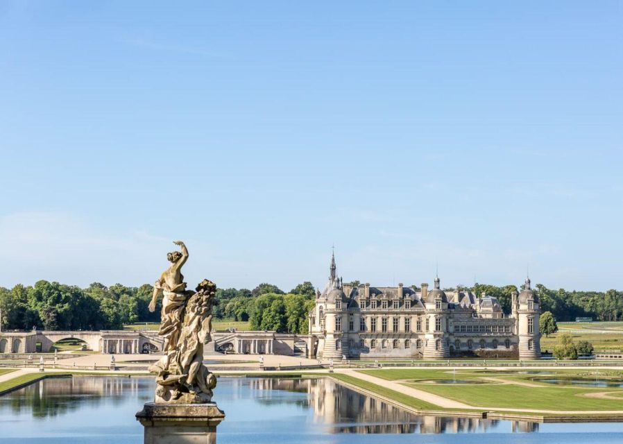 Paris: Private Transfer Château Chantilly Van 7 Places 4H - Full Description