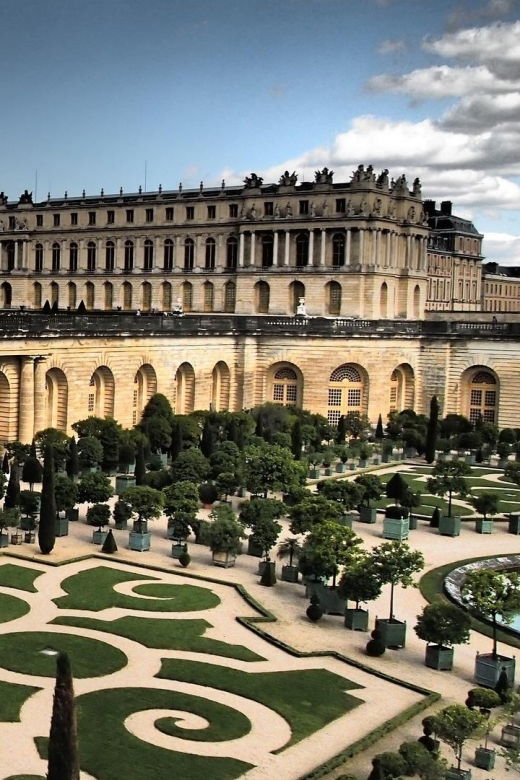 Paris: Private Van Transfer to Versailles - Good To Know