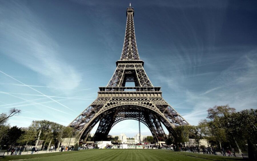 Paris Tour With Seine River Cruise and Galeries Lafayette - Flexible Booking Options Available