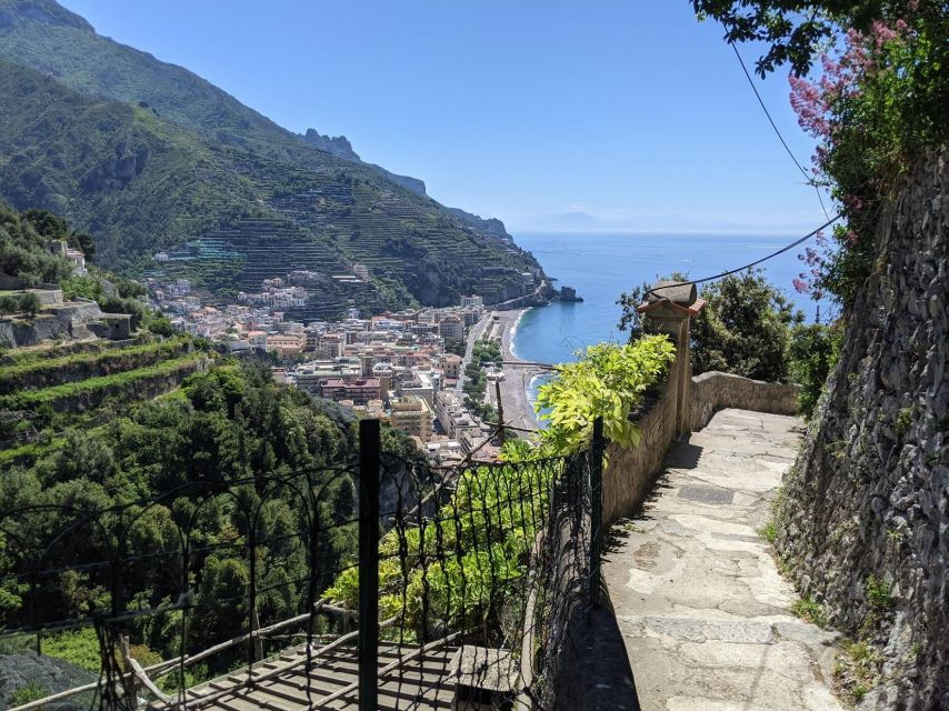 Path of Lemons Trekking Private Tour