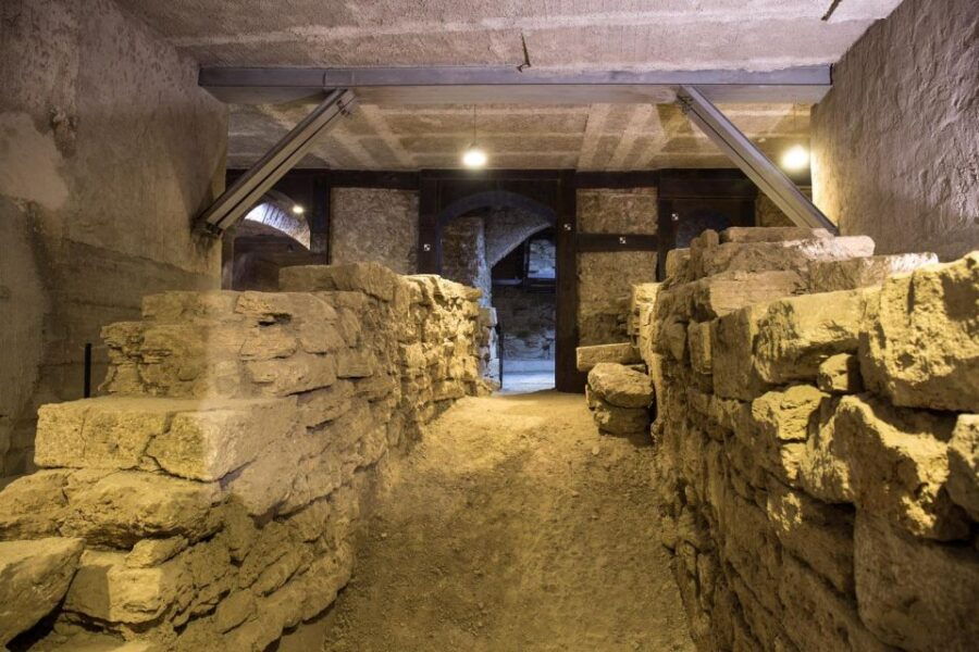 Perugia: Entry Ticket and Guided Tour of Perugia Underground