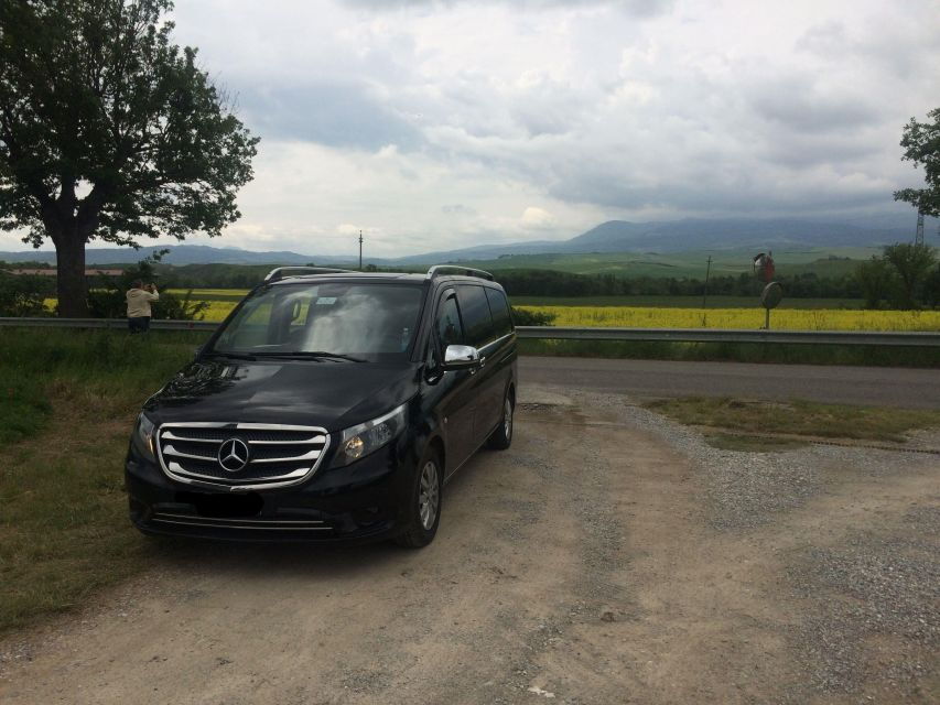Perugias Airport Transfer Todi Spoletos Area 80 Km Range