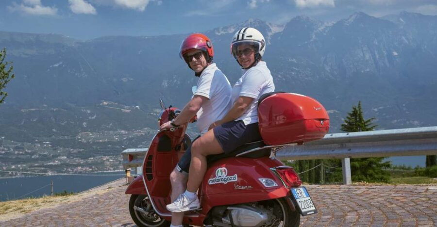 Peschiera Del Garda: Lake Garda Self-Guided Vespa Tour
