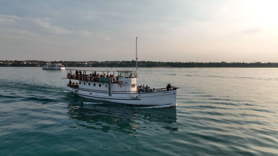 Peschiera: Two-Hour Round Trip Afternoon Cruise to Sirmione